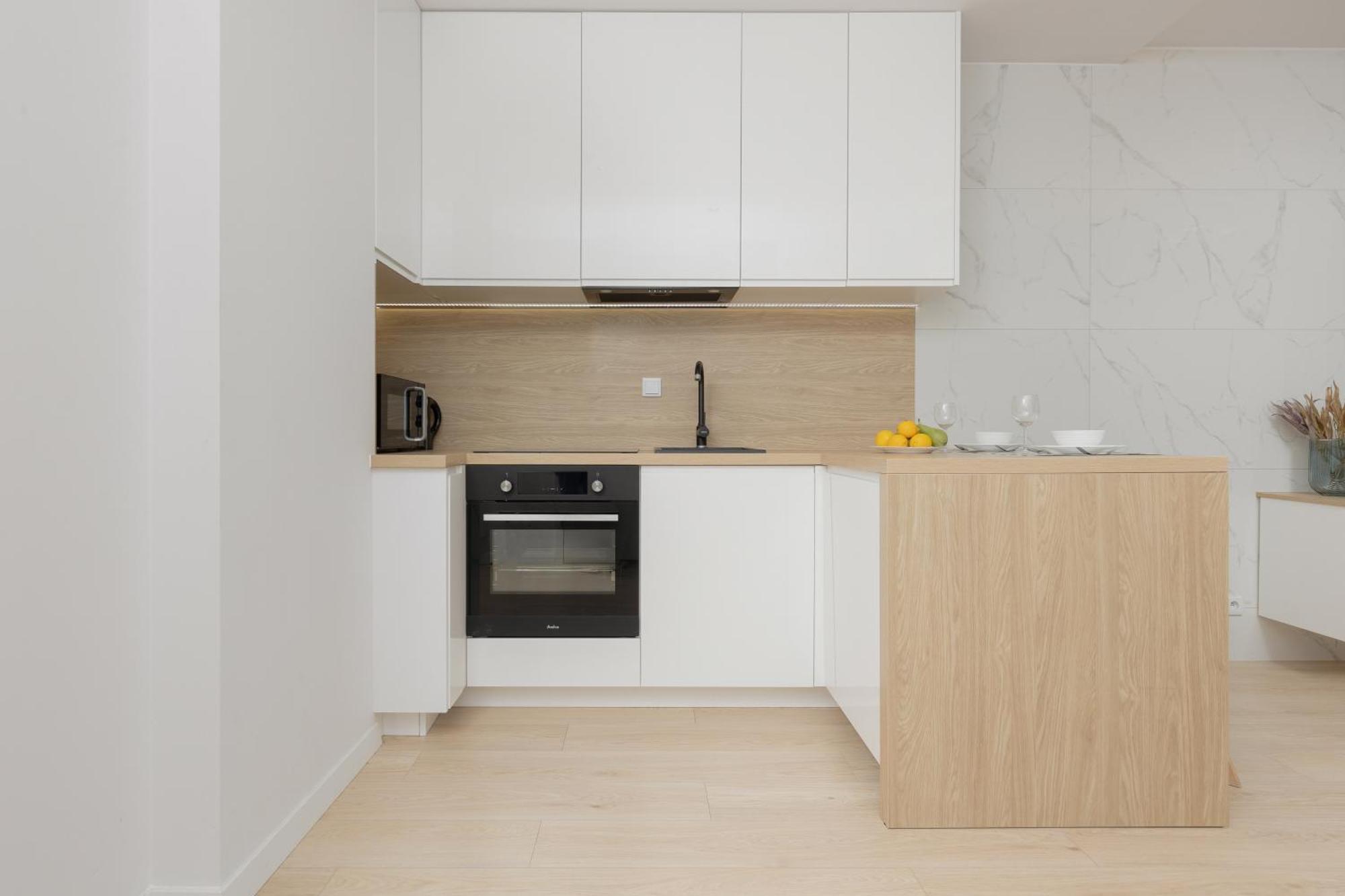 Modern Apartment With Balcony Near Aleje Jerozolimskie By Noclegi Renters Warschau Buitenkant foto